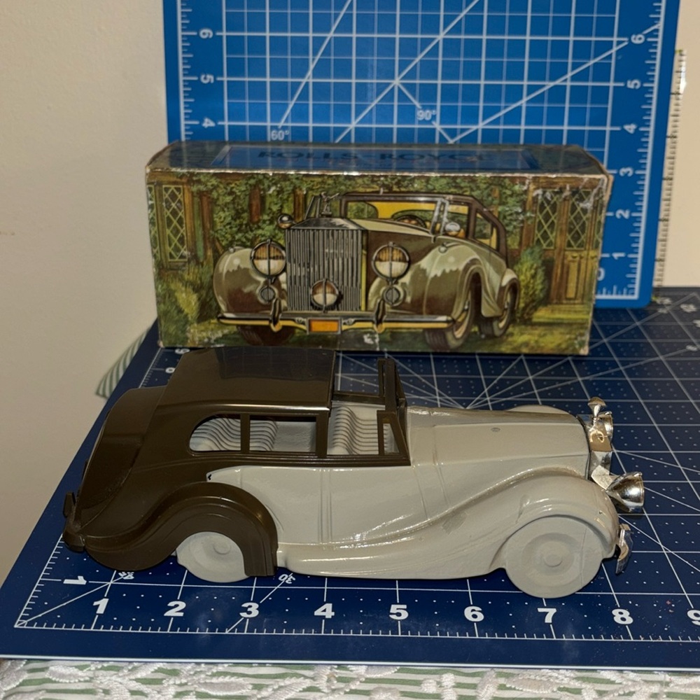 AVON NOVAL ROLLS-ROYCE DECANTER THE ROLLS-ROYCE